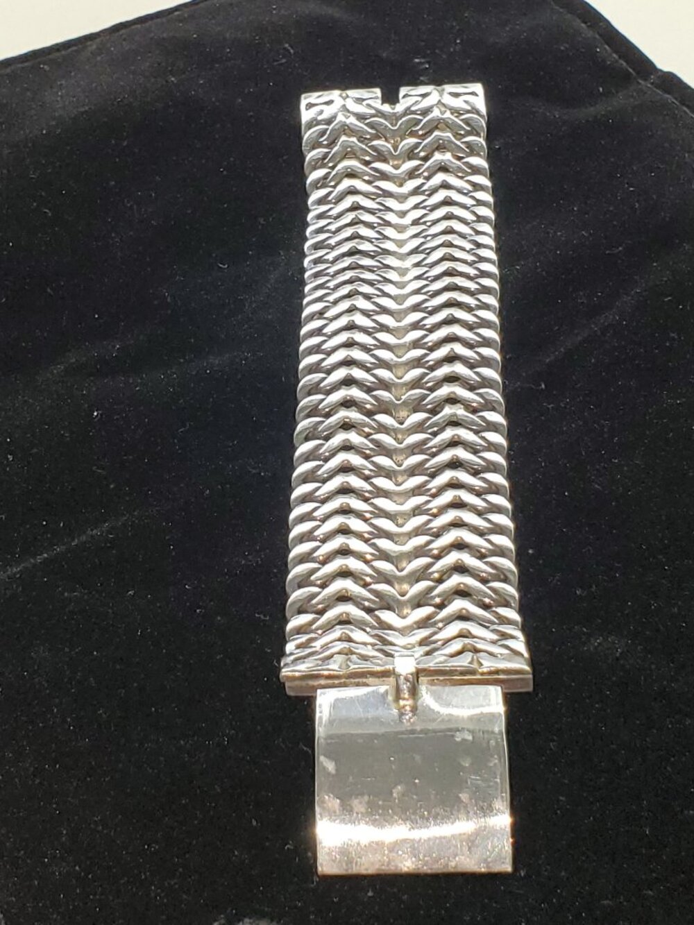 STERLING SILVER HEAVY BRACELET - VINTAGE